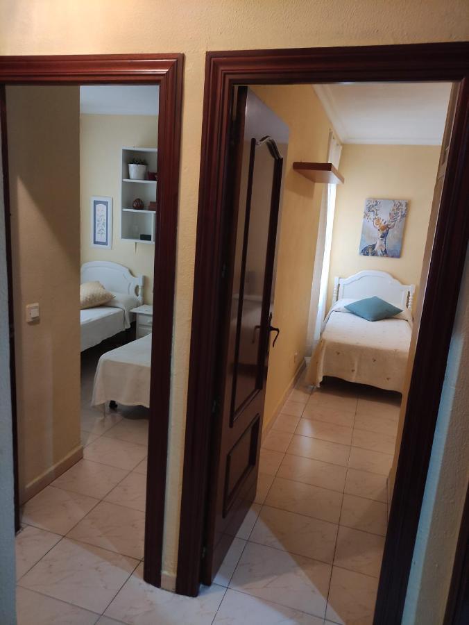 Amplio Piso Junto A Playa Victoria Lejlighed Cádiz Eksteriør billede
