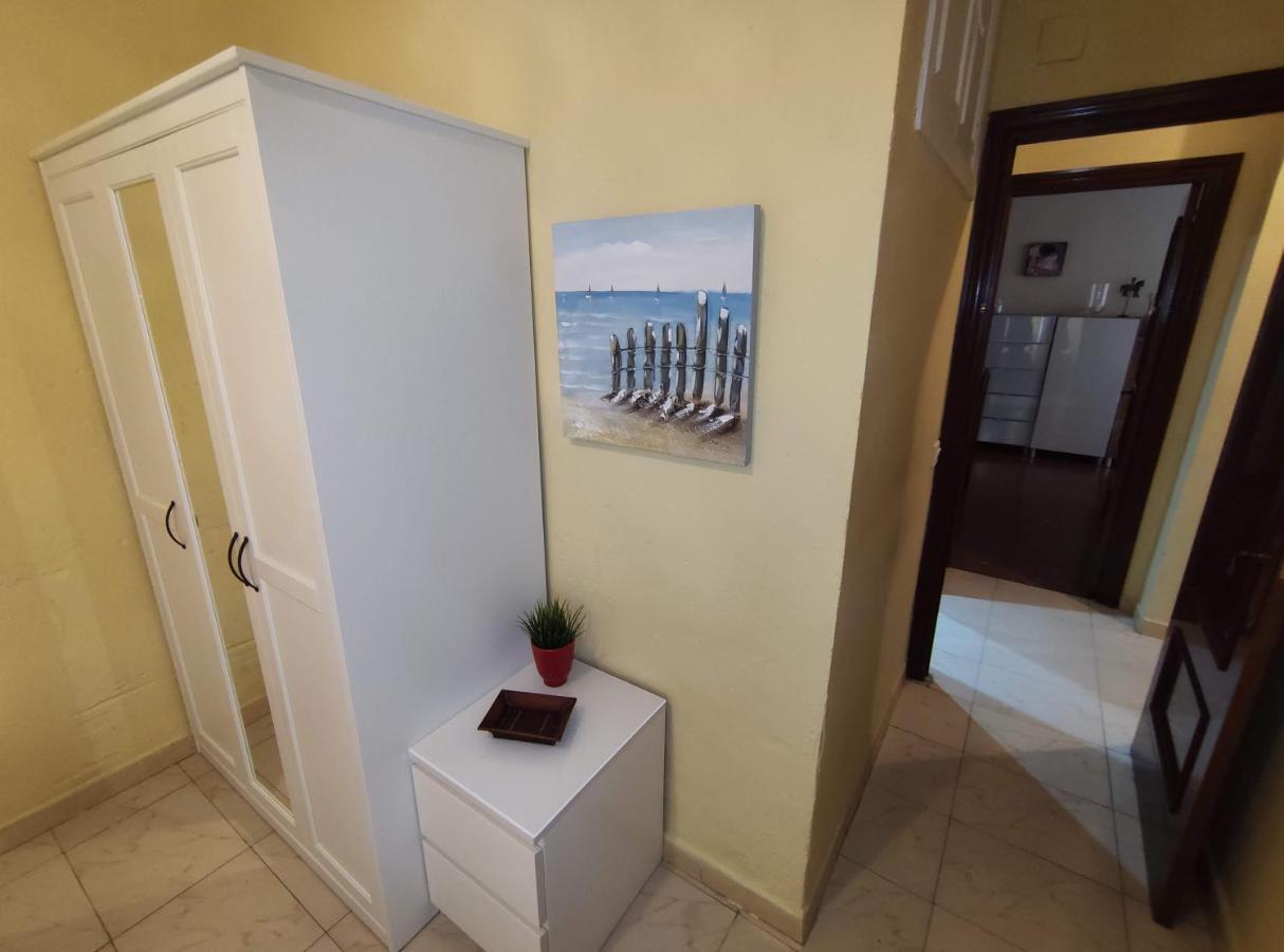 Amplio Piso Junto A Playa Victoria Lejlighed Cádiz Eksteriør billede