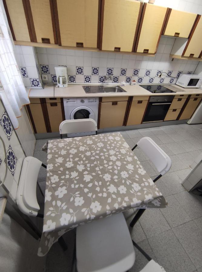 Amplio Piso Junto A Playa Victoria Lejlighed Cádiz Eksteriør billede