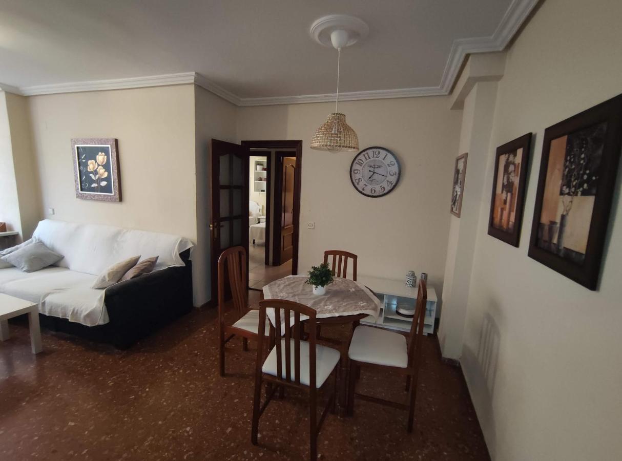 Amplio Piso Junto A Playa Victoria Lejlighed Cádiz Eksteriør billede